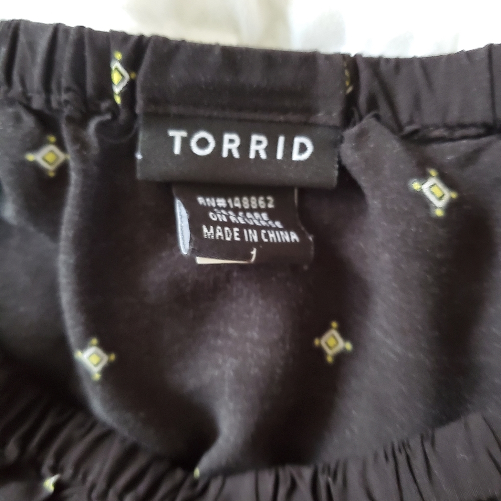 Torrid top - Picture 2 of 2